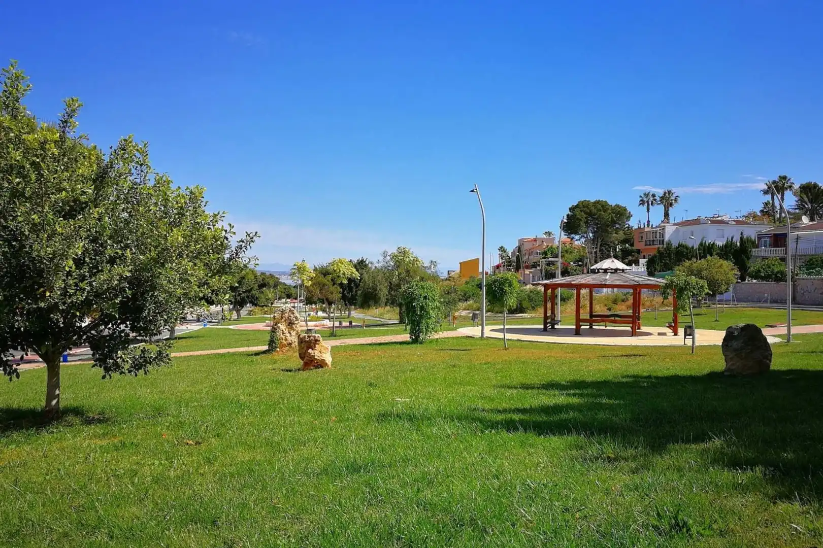 Jardín de Casa o chalet en venta en Torrevieja con Aire acondicionado, Calefacción y Jardín privado