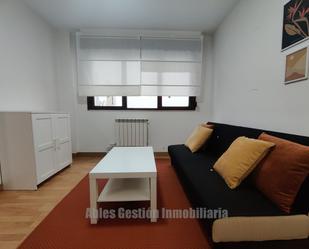 Living room of Flat to rent in Oviedo   with Heating