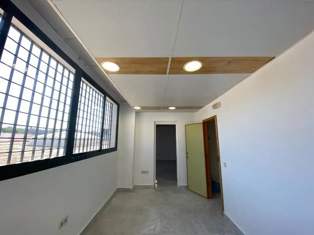 Bureau avec ascenseur à louer à Pisa, imagen 3