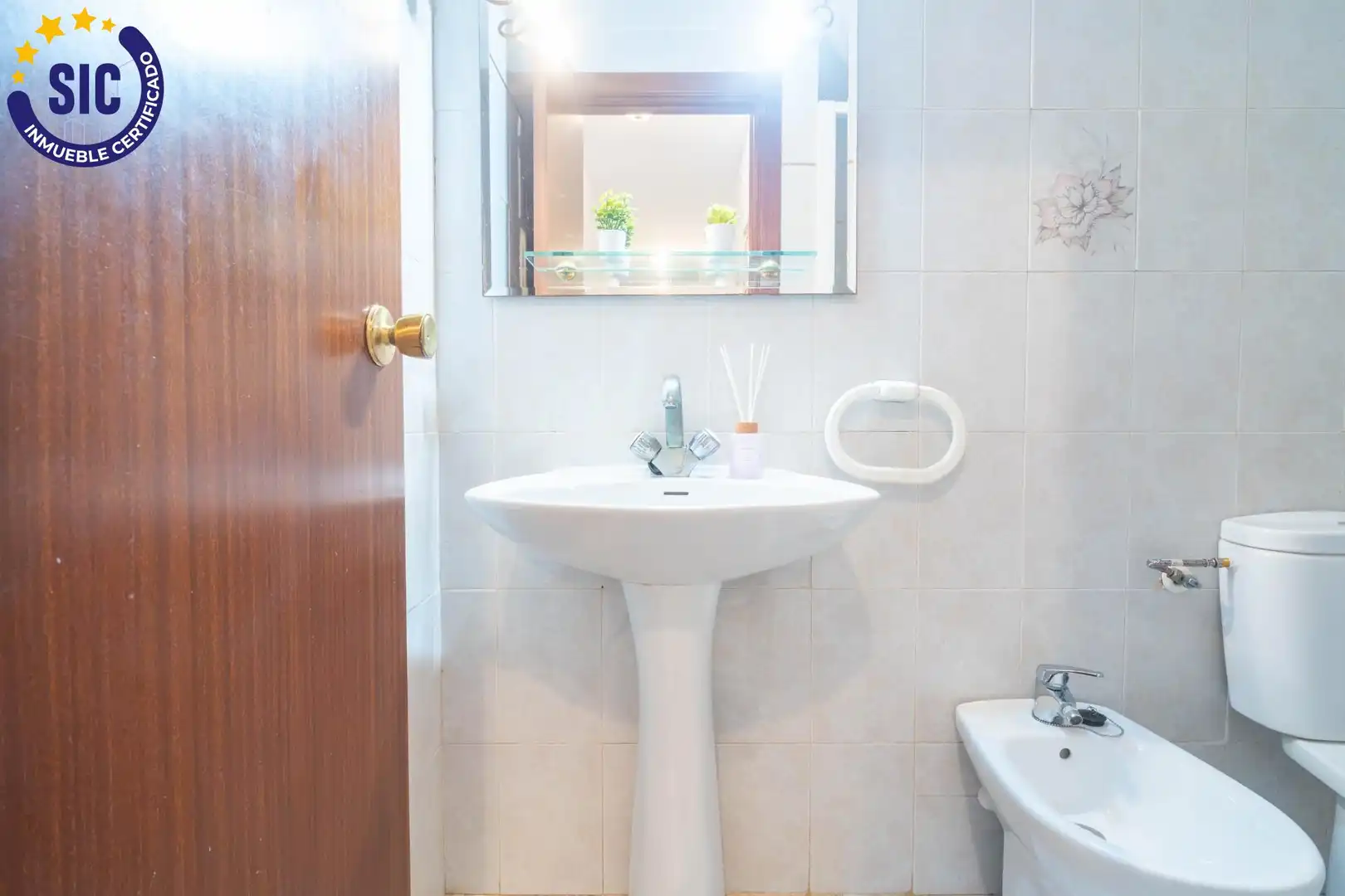 Bany de Apartament en venda en Oropesa del Mar / Orpesa amb Terrassa, Moblat i Piscina comunitària