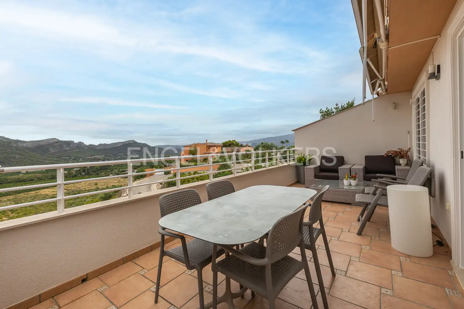 Terrassa de Casa adosada en venda en Gandia amb Aire condicionat, Calefacció i Jardí privat