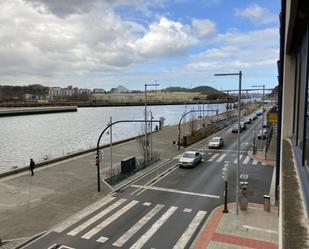 Vista exterior de Oficina de lloguer en Barakaldo  amb Aire condicionat i Calefacció