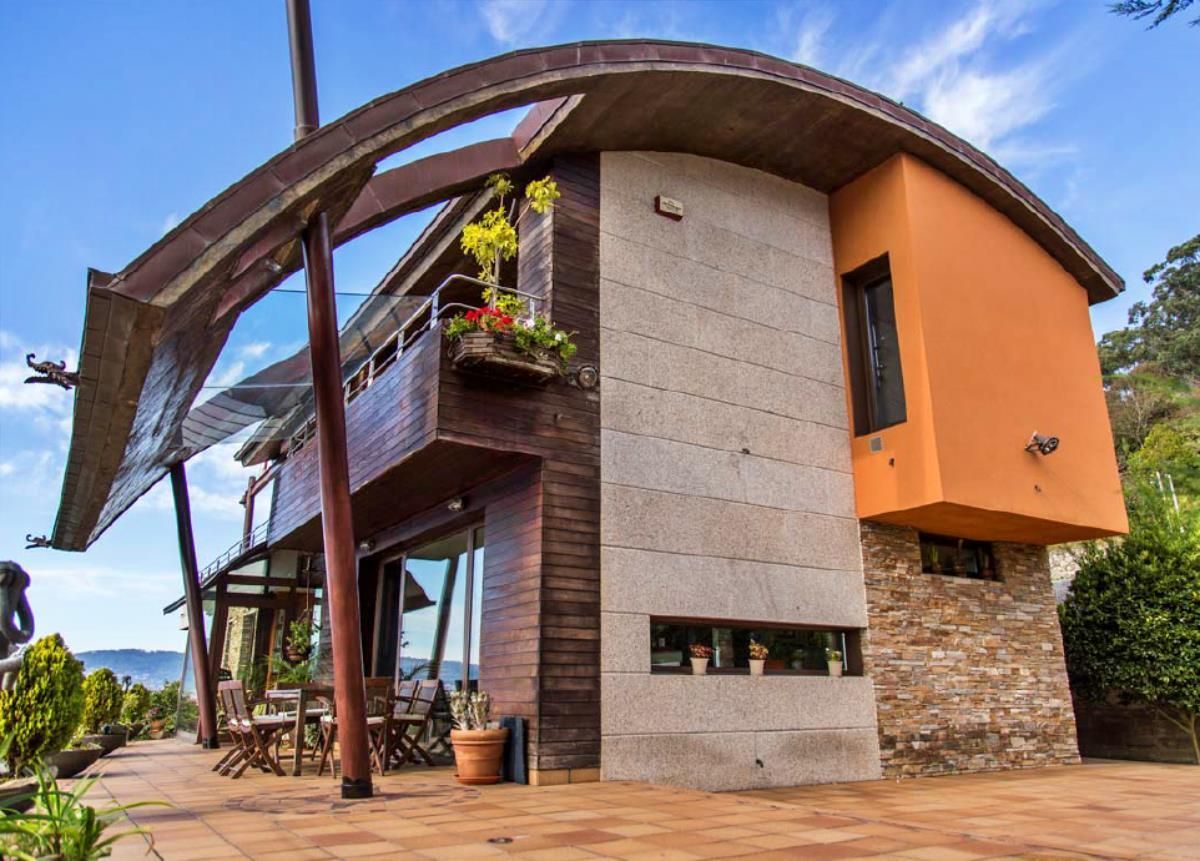 Exterior view of House or chalet for sale in Vigo   with Heating, Private garden and Parquet flooring