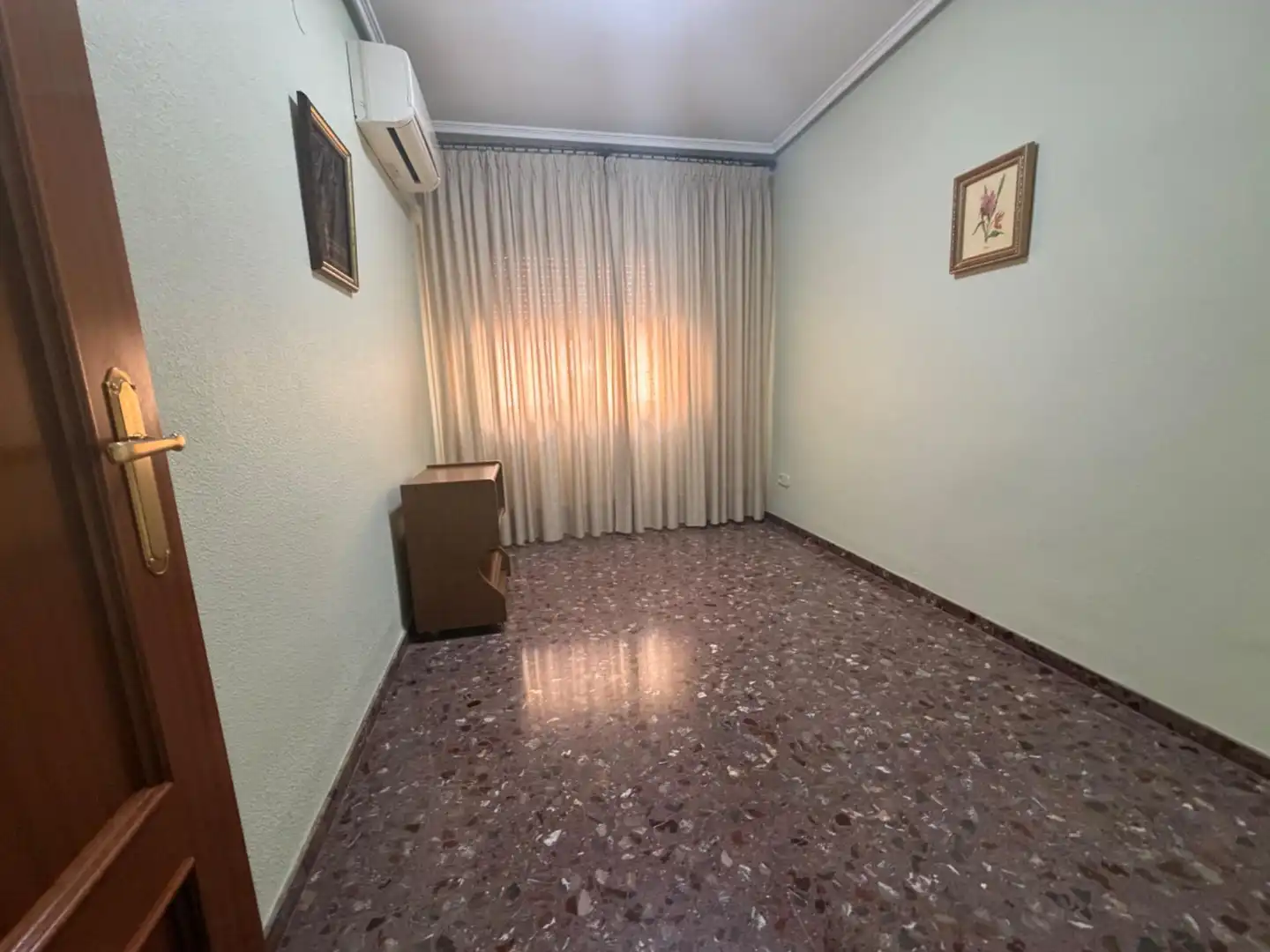 Bedroom of Houses for sale in Llíria  with Air Conditioner, Terrace and Storage room
