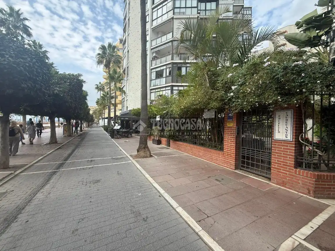 Vista exterior de Piso en venta en Marbella