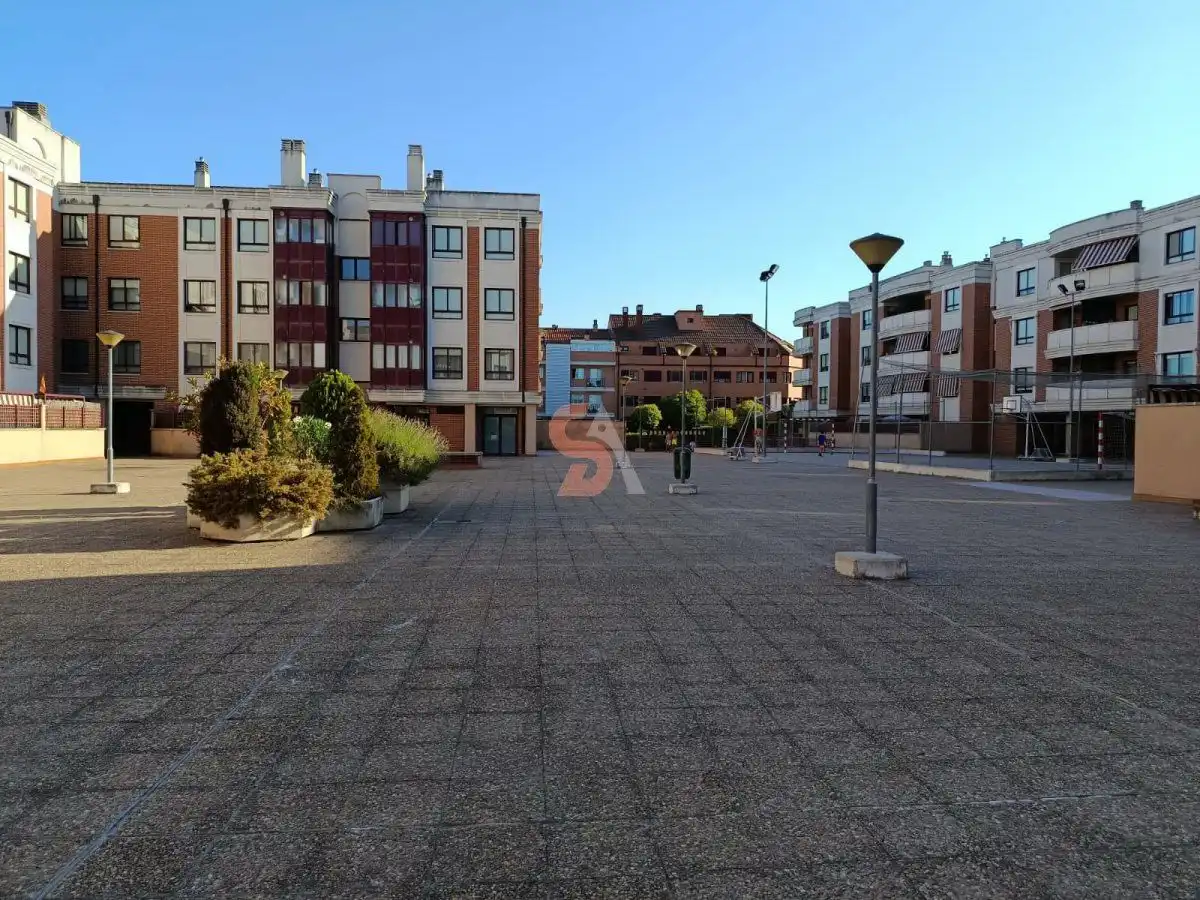 Vista exterior de Pis de lloguer en Valladolid amb Aire condicionat, Calefacció i Terrassa