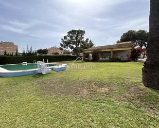 Jardí de Casa o xalet de lloguer en Castellón de la Plana / Castelló de la Plana amb Terrassa i Piscina