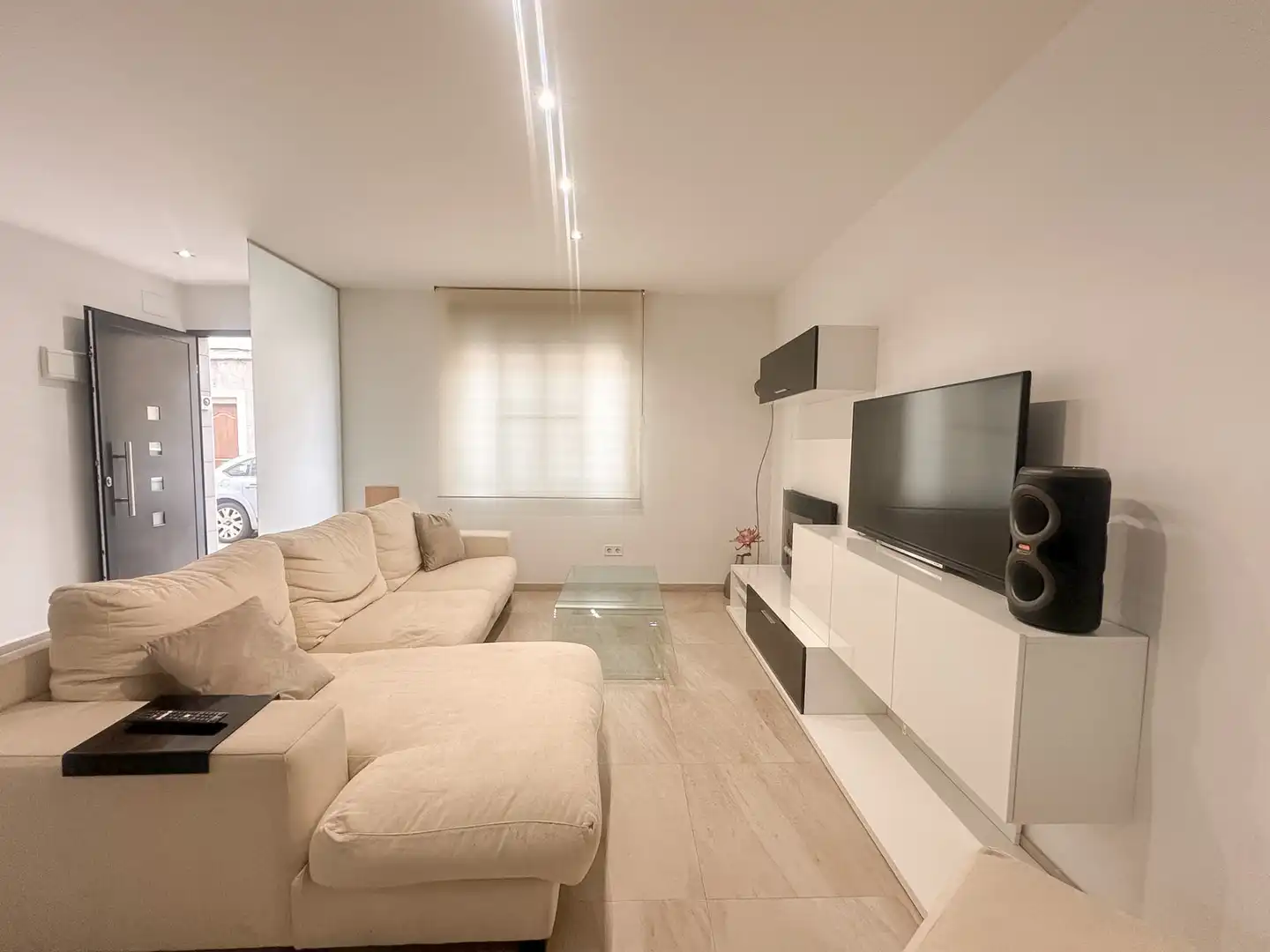Sala d'estar de Casa o xalet en venda en Castellón de la Plana / Castelló de la Plana amb Aire condicionat, Terrassa i Traster