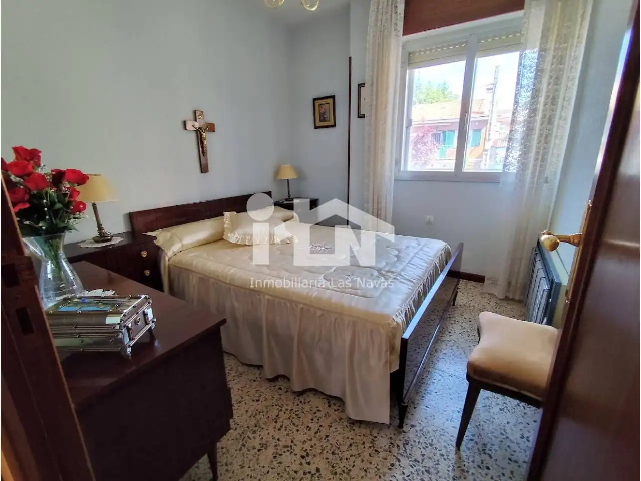 Habitación de Piso en venta en Las Navas del Marqués  con Calefacción, Terraza y Balcón