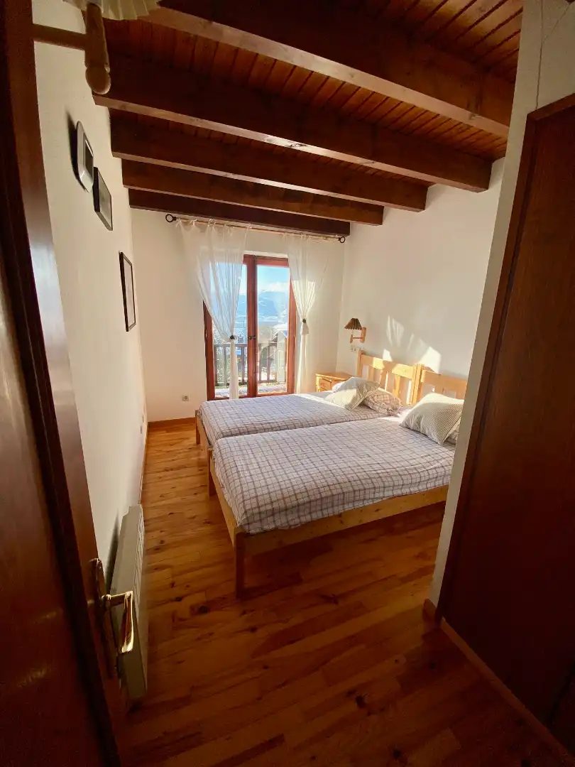 Bedroom of Detached homes for rent in Guils de Cerdanya  with Heating, Private garden and Parquet flooring