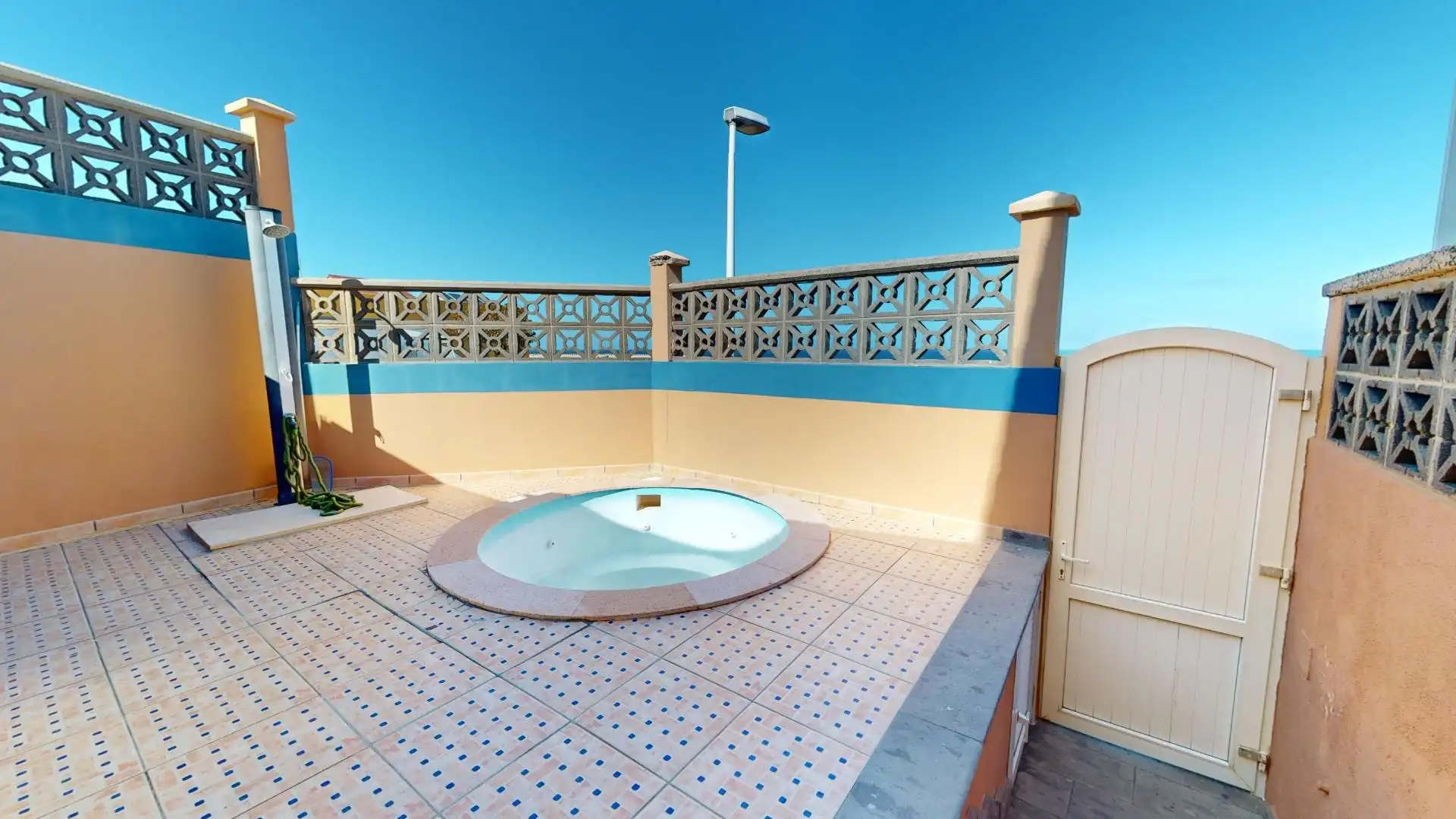 Terrassa de Casa o xalet en venda en Telde amb Jardí privat, Terrassa i Traster