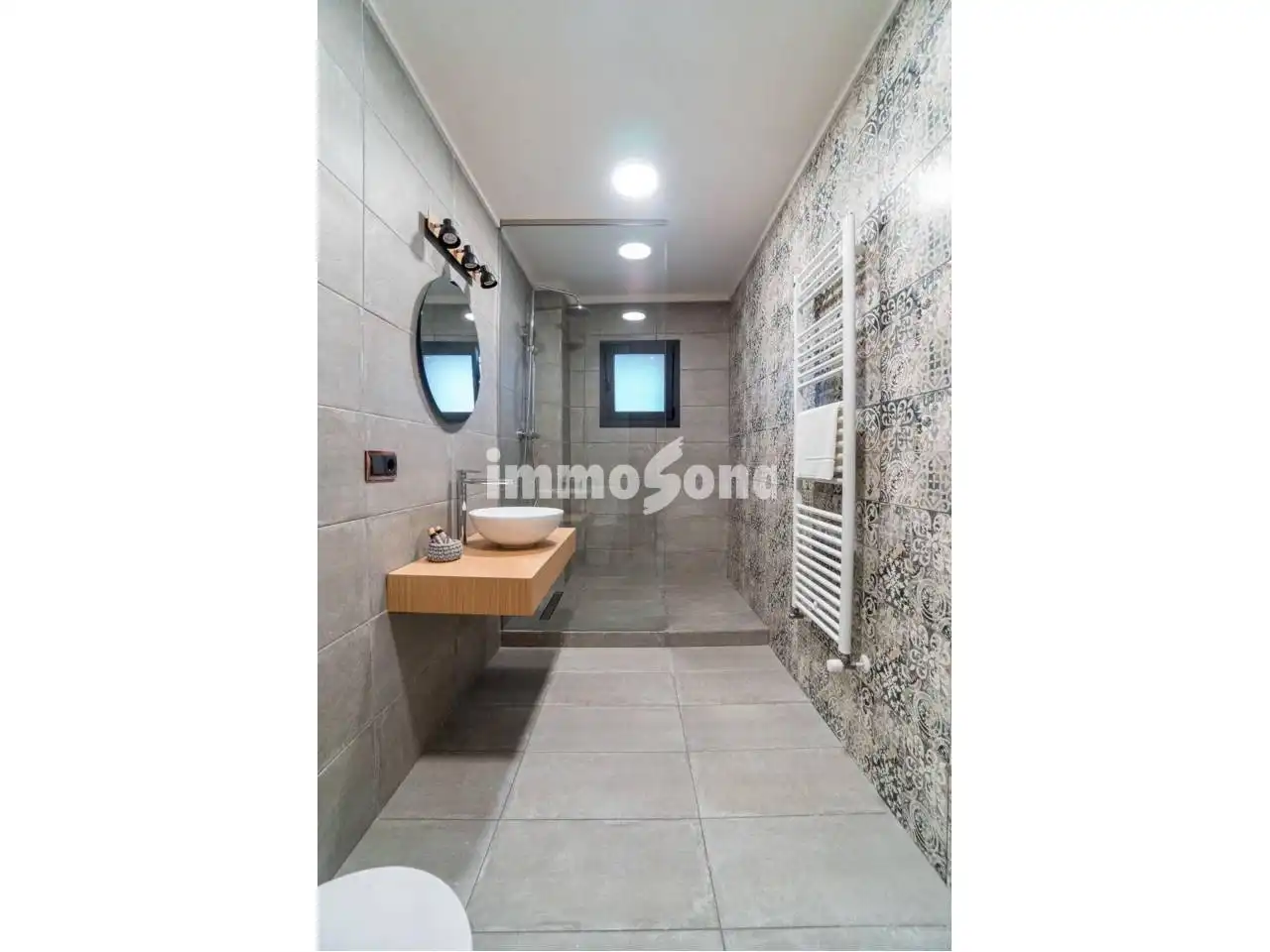 Bathroom of Houses for sale in La Vall d'en Bas  with Heating, Private garden and Terrace
