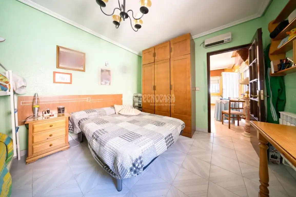 Bedroom of Houses for sale in Villanueva de Duero  with Heating and Swimming Pool