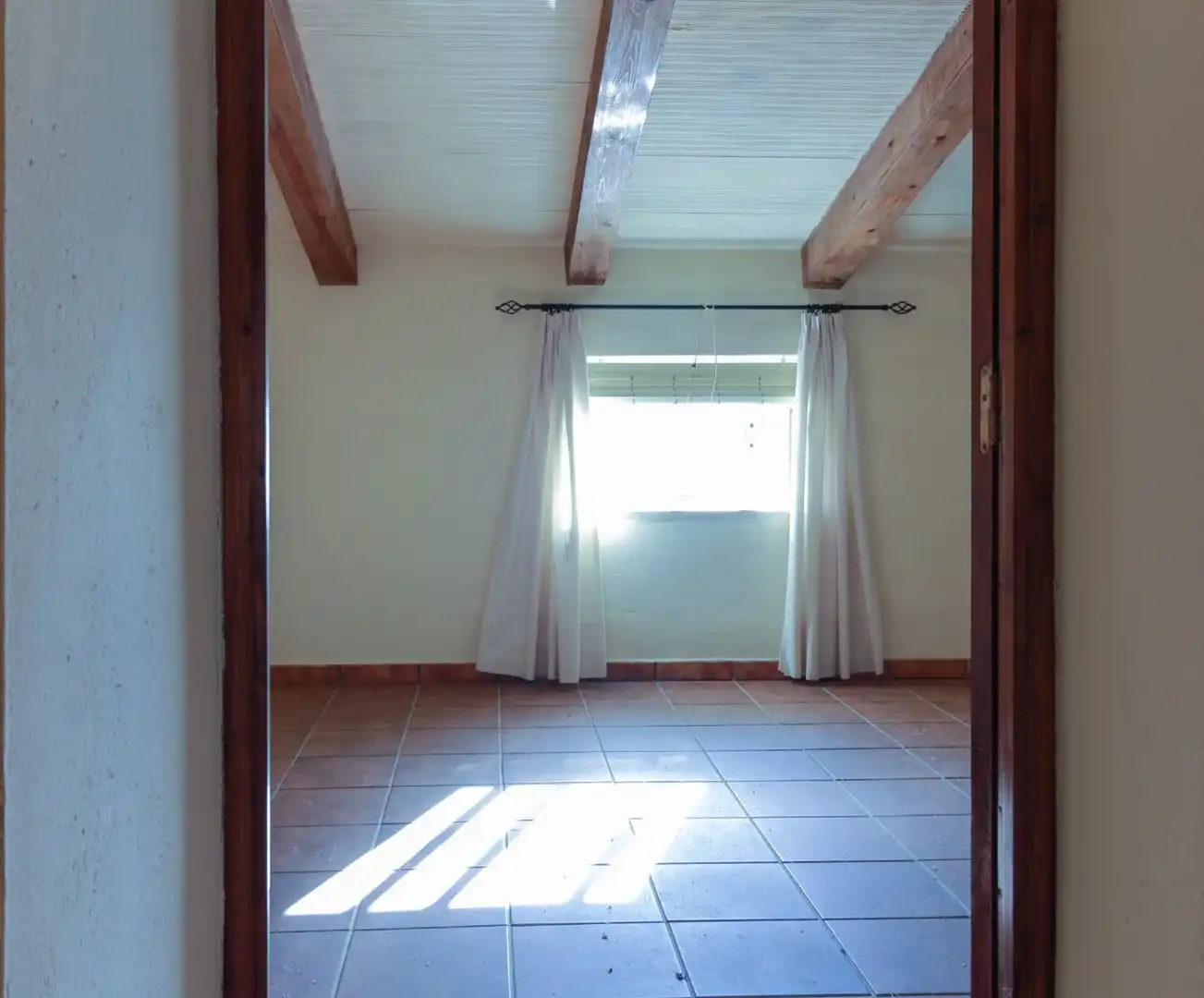 Habitación de Finca rústica en venta en Salvatierra de los Barros con Jardín privado, Terraza y Trastero