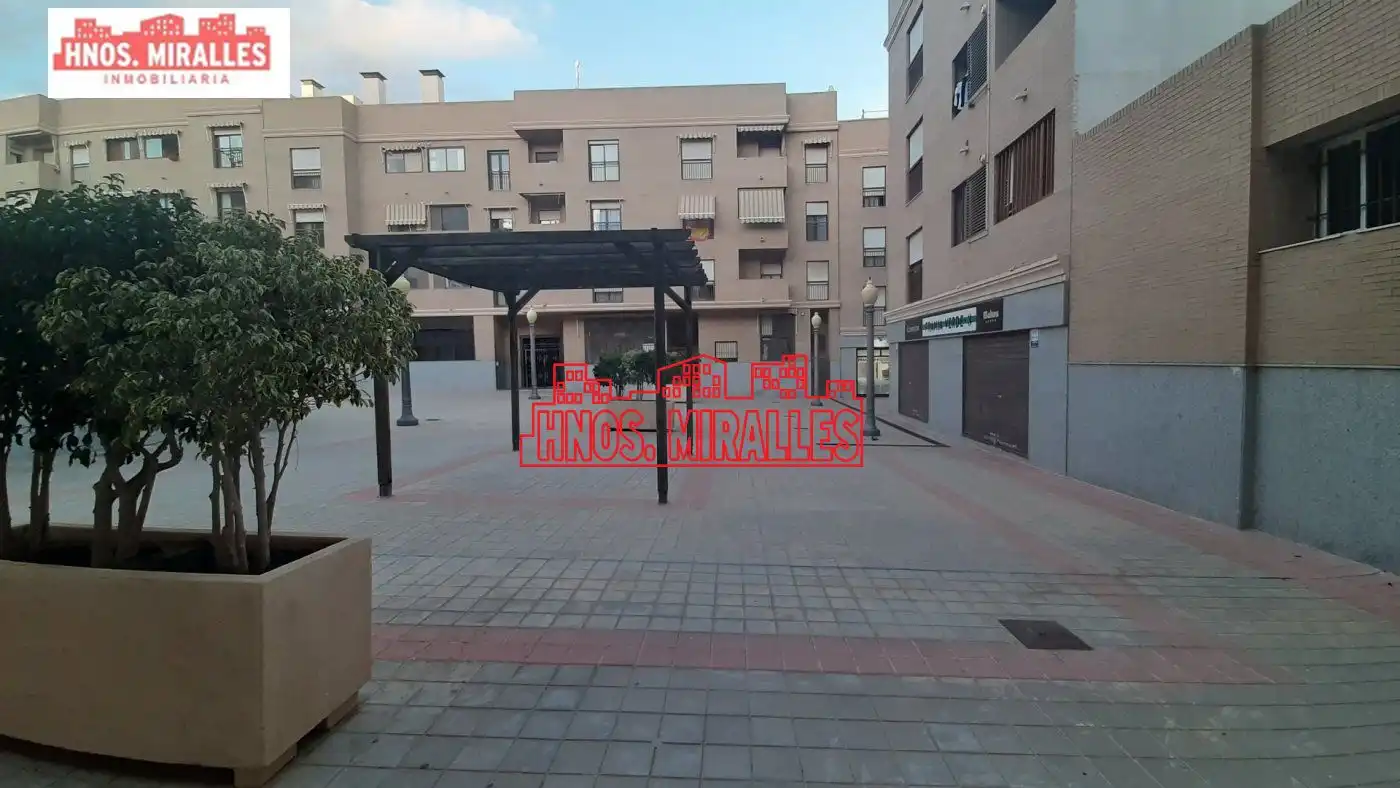Local de alquiler en Carrús Este