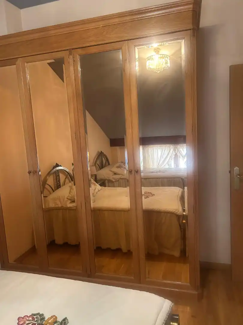 Dormitori de Pis de lloguer en Zaragoza amb Calefacció, Parquet i Moblat
