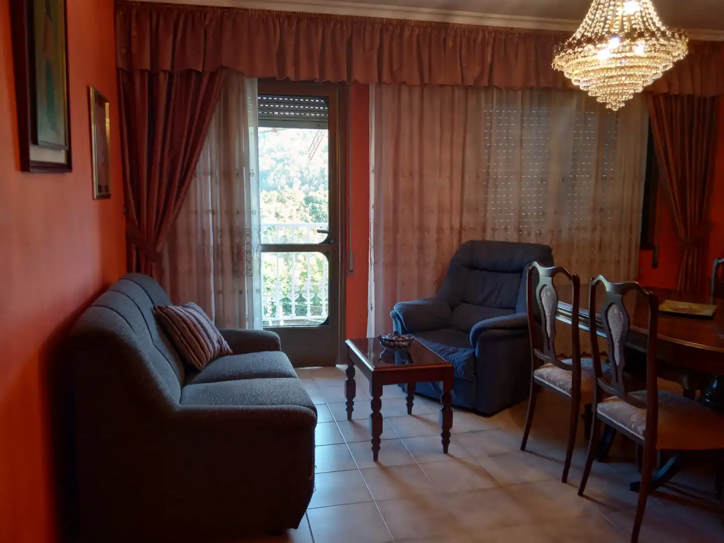 Sala de estar de Piso en venta en Ribadavia con Calefacción, Amueblado y Balcón