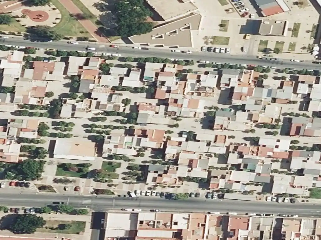 Casa en venda a ALMONAZAR 130