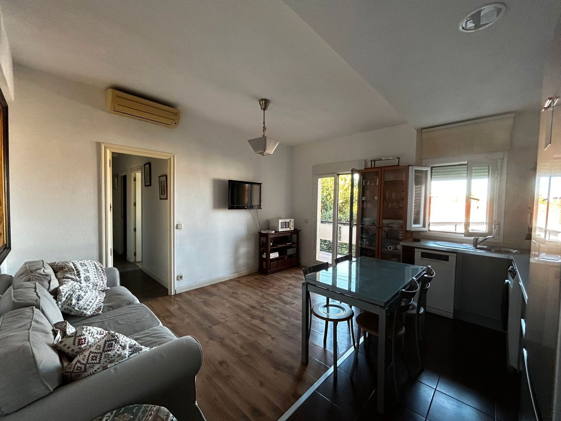 Living room of Flat for sale in  Madrid Capital  with Air Conditioner, Heating and Terrace
