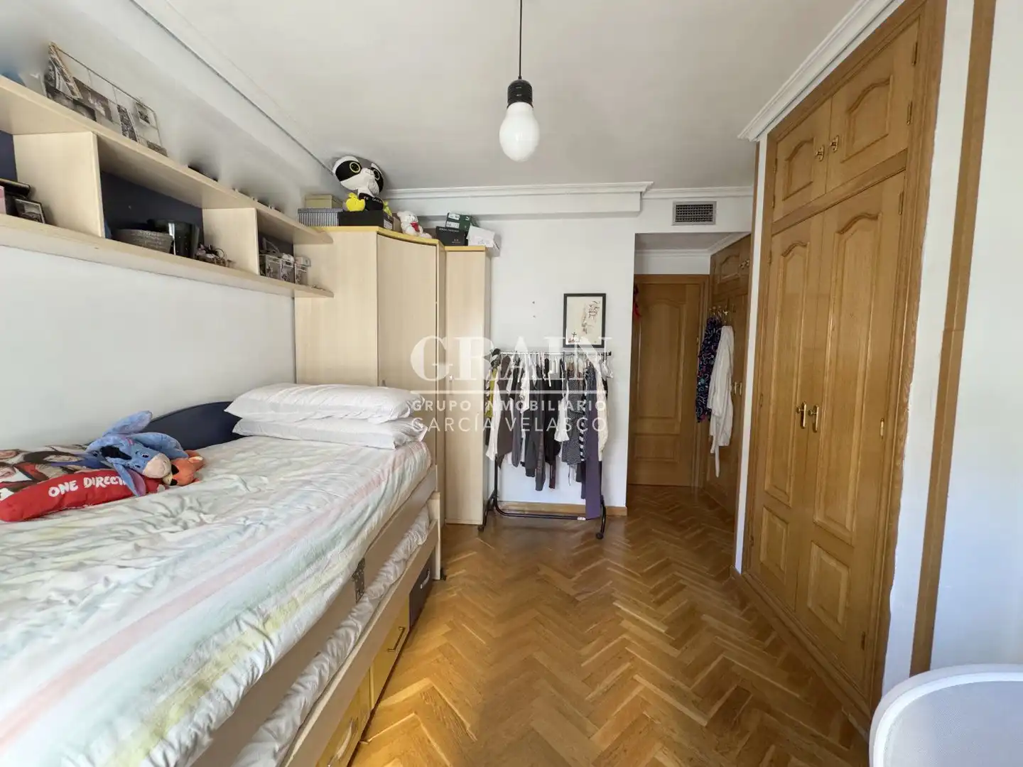 Bedroom of Flat for sale in Albacete  with Air Conditioner, Heating and Parquet flooring