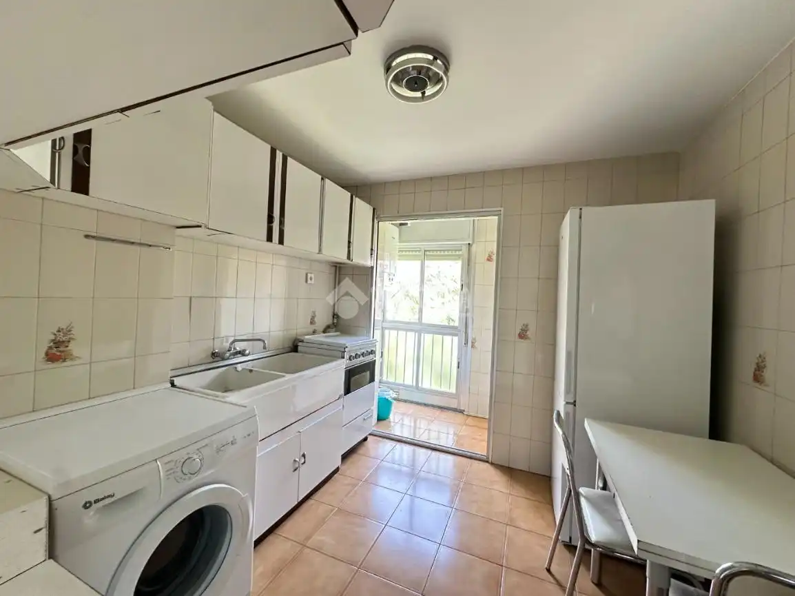 Kitchen of Flat for sale in Madrid  with Air Conditioner, Heating and Parquet flooring