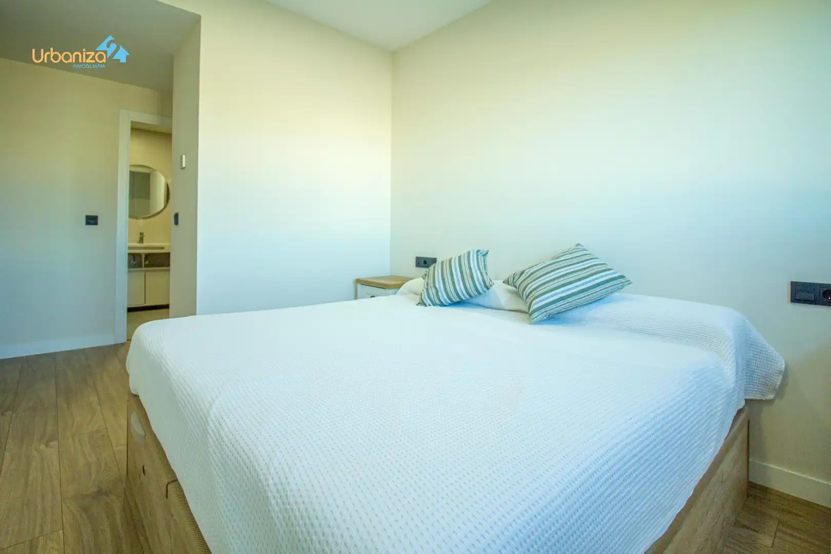 Schlafzimmer von Wohnung zum Verkauf in Badajoz mit Klimaanlage, Heizung und Privatgarten