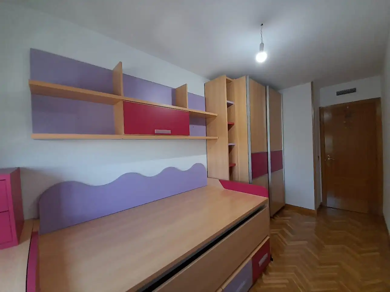 Bedroom of Flat for sale in Madrid  with Air Conditioner, Heating and Storage room