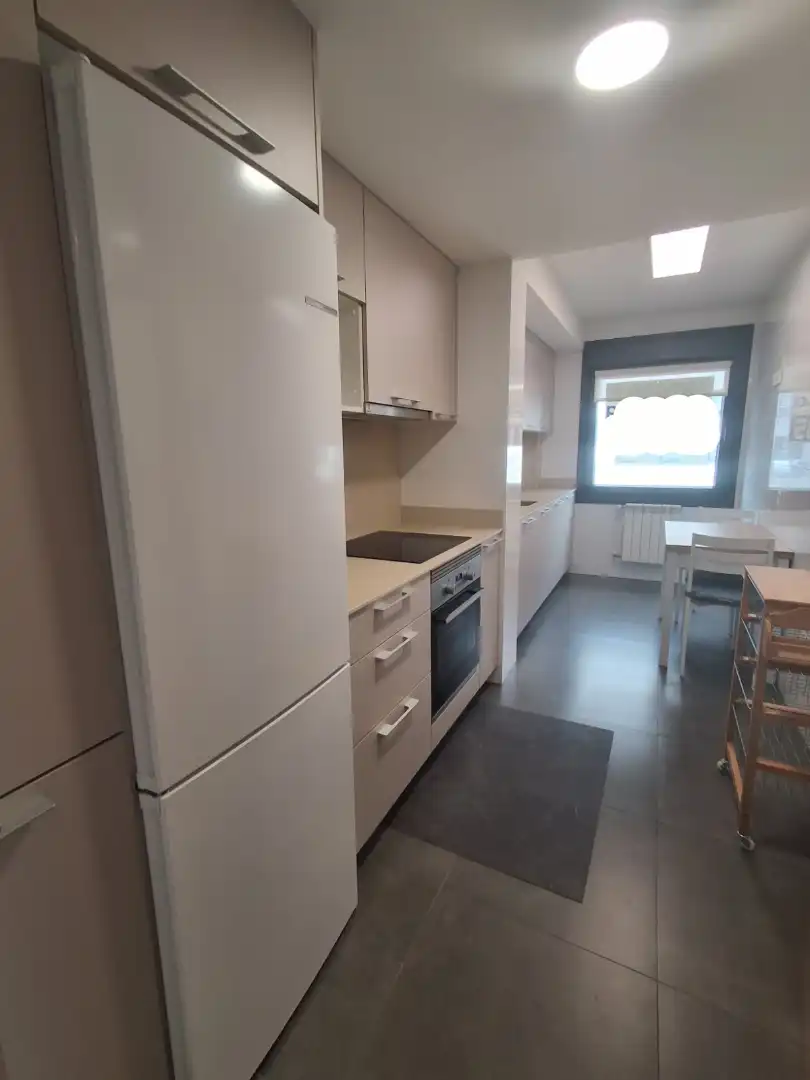 Cocina de Piso en venta en Oviedo  con Calefacción y Trastero