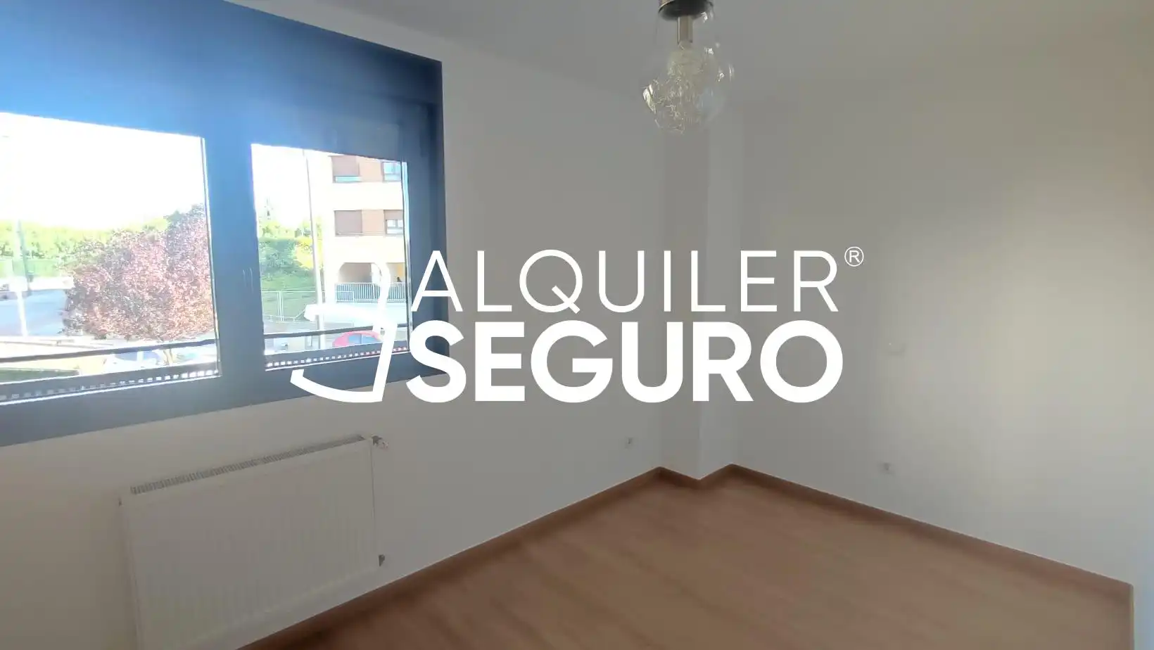 Dormitori de Pis de lloguer en Tres Cantos amb Aire condicionat, Calefacció i Terrassa