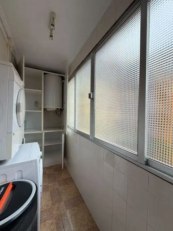 Schlafzimmer von Wohnung zur Miete in Laviana mit Heizung und Balkon