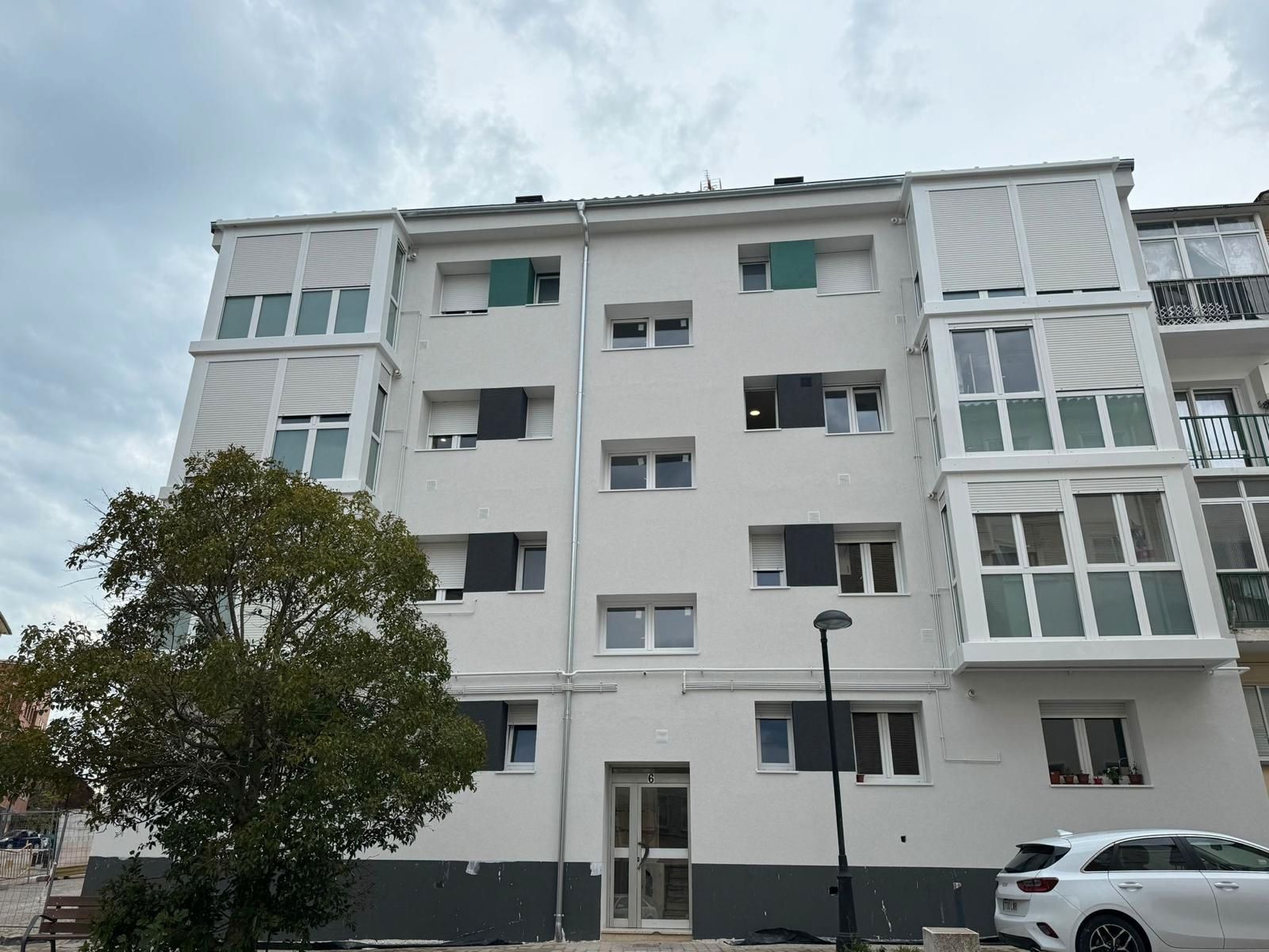 Vista exterior de Pis en venda en Orkoien amb Calefacció, Moblat i Balcó
