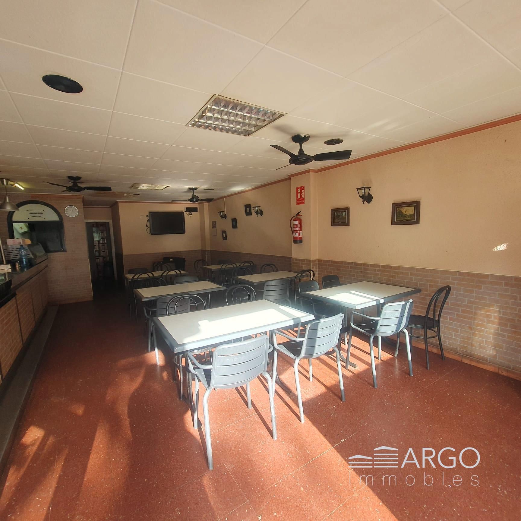 Premises for sale in Sant Cugat del Vallès  with Air Conditioner and Furnished