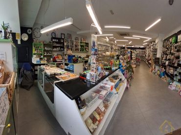 Local comercial de lloguer a San Roque