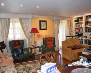 Living room of House or chalet for sale in Vilagarcía de Arousa  with Heating, Private garden and Terrace