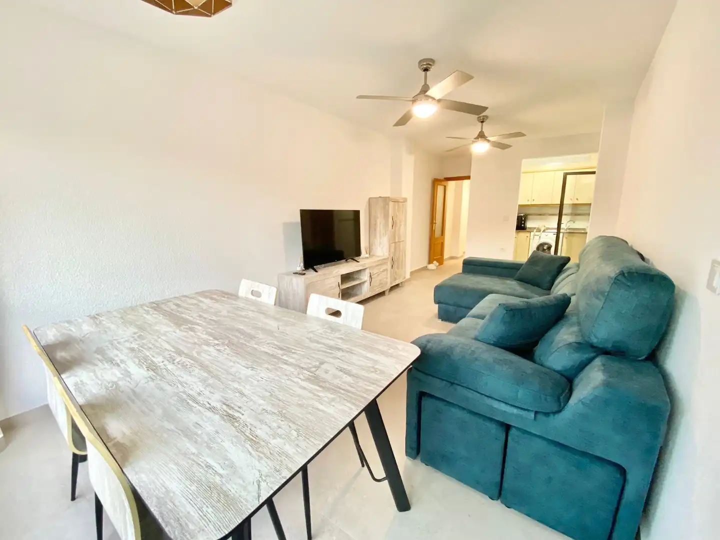 Living room of Apartments for rent in Guardamar del Segura  with Heating, Furnished and Washing machine