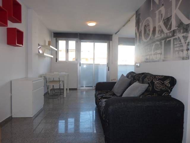 Ático en Alquiler en Calle Martínez de la Rosa, 107 en Los Castillejos - La Trinidad