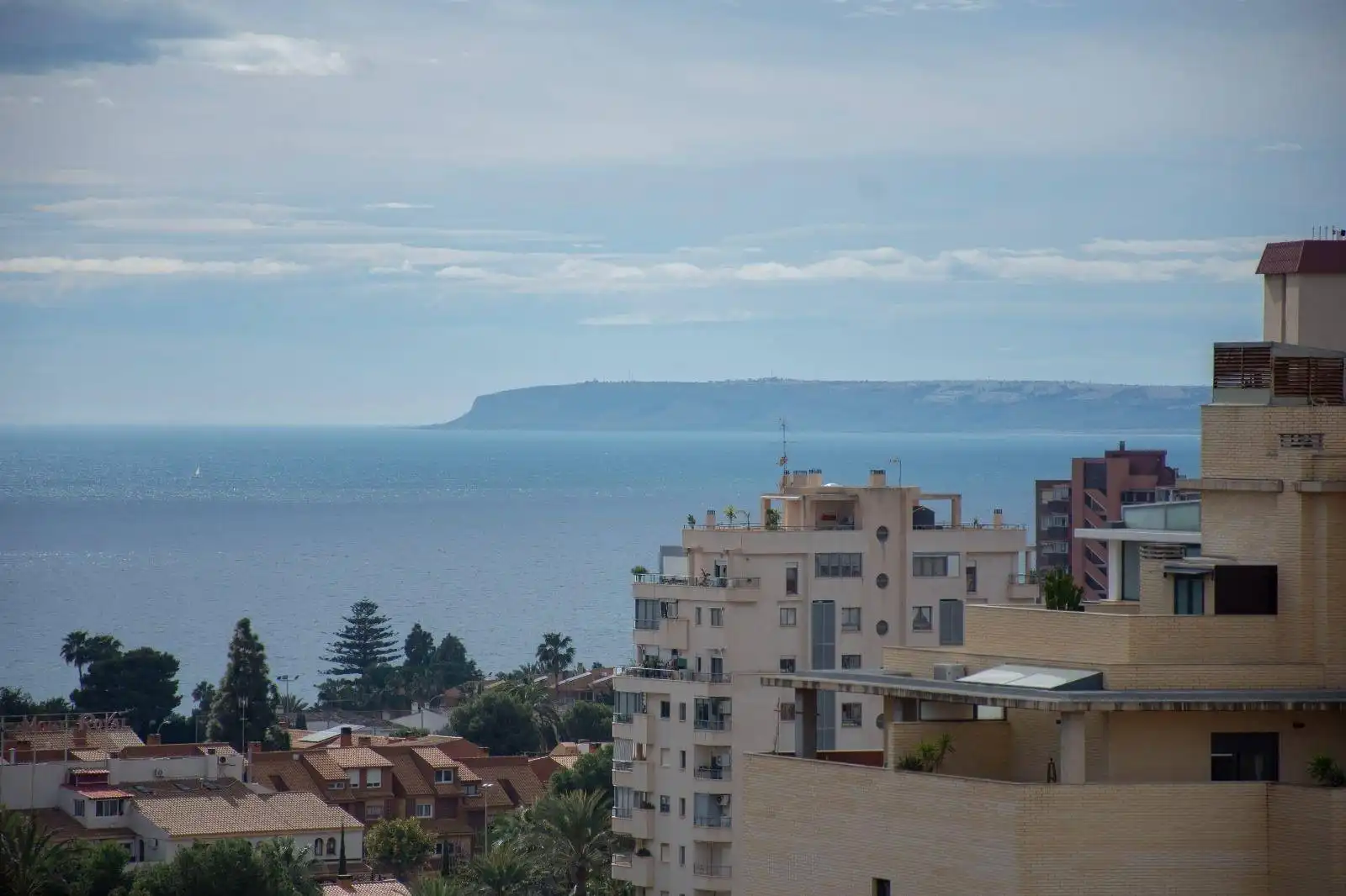 Vista exterior de Àtic en venda en Playa de San Juan - El Cabo de las Huertas