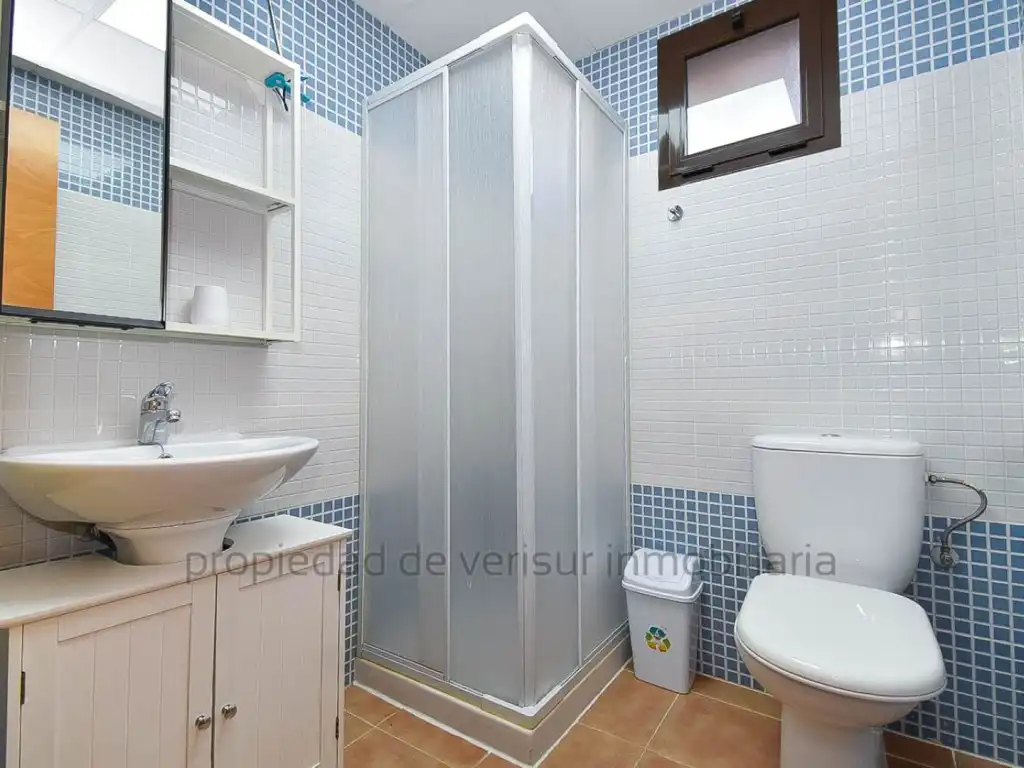 Baño de Apartamento de alquiler en Águilas con Jardín privado, Terraza y Piscina