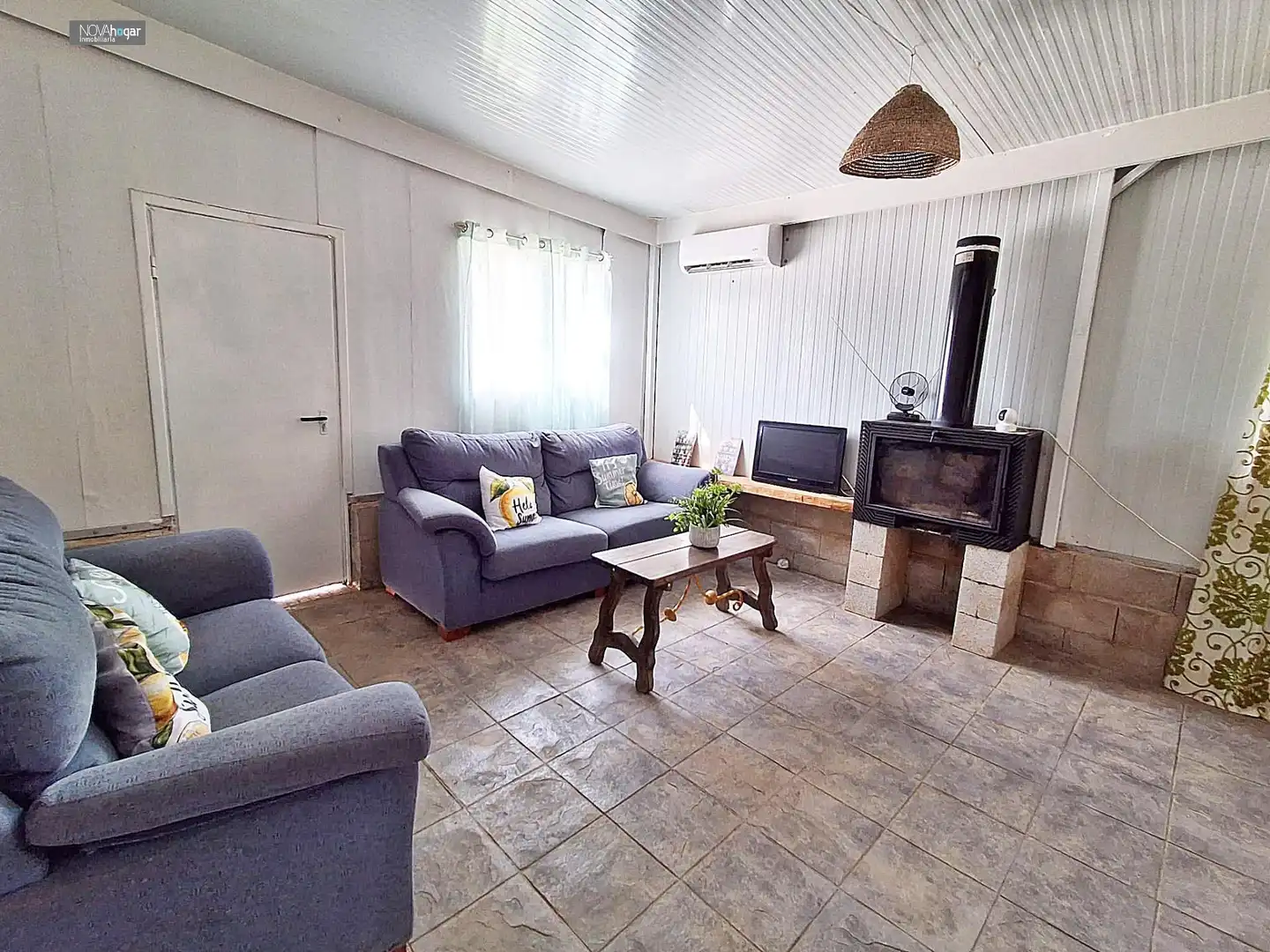Sala d'estar de Finca rústica en venda en Pizarra amb Jardí privat