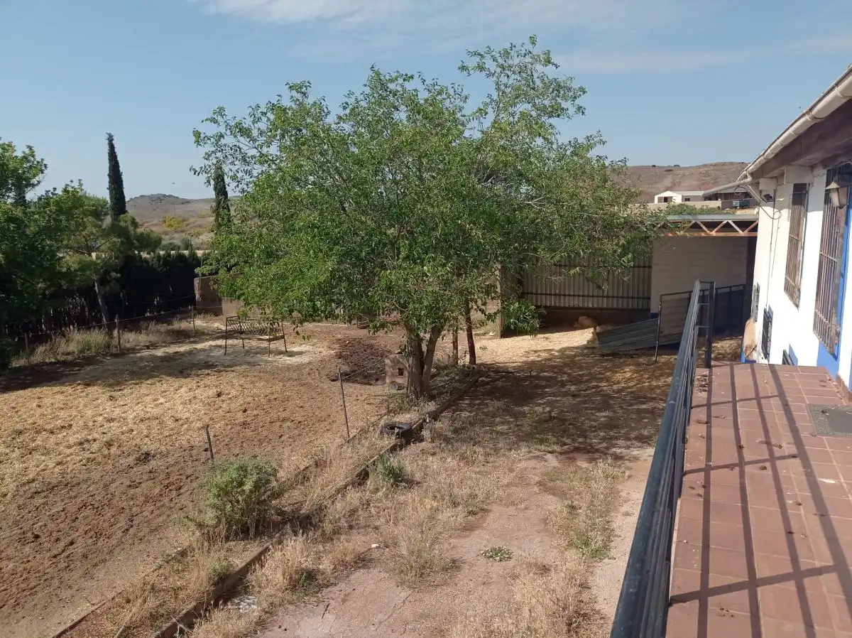 Country house zum Verkauf in Almedina