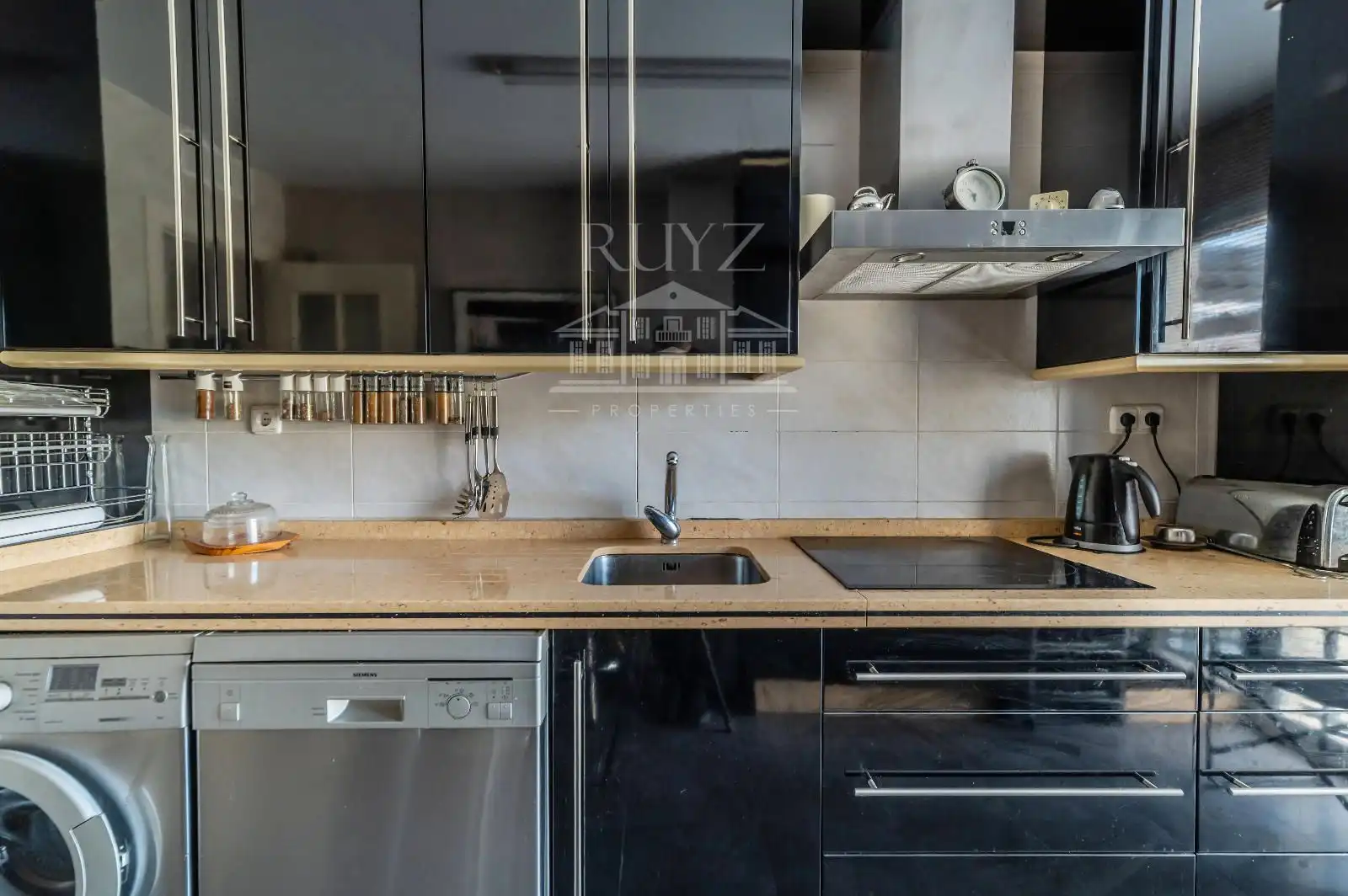 Cocina de Ático en venta en Salobreña con Aire acondicionado, Calefacción y Terraza