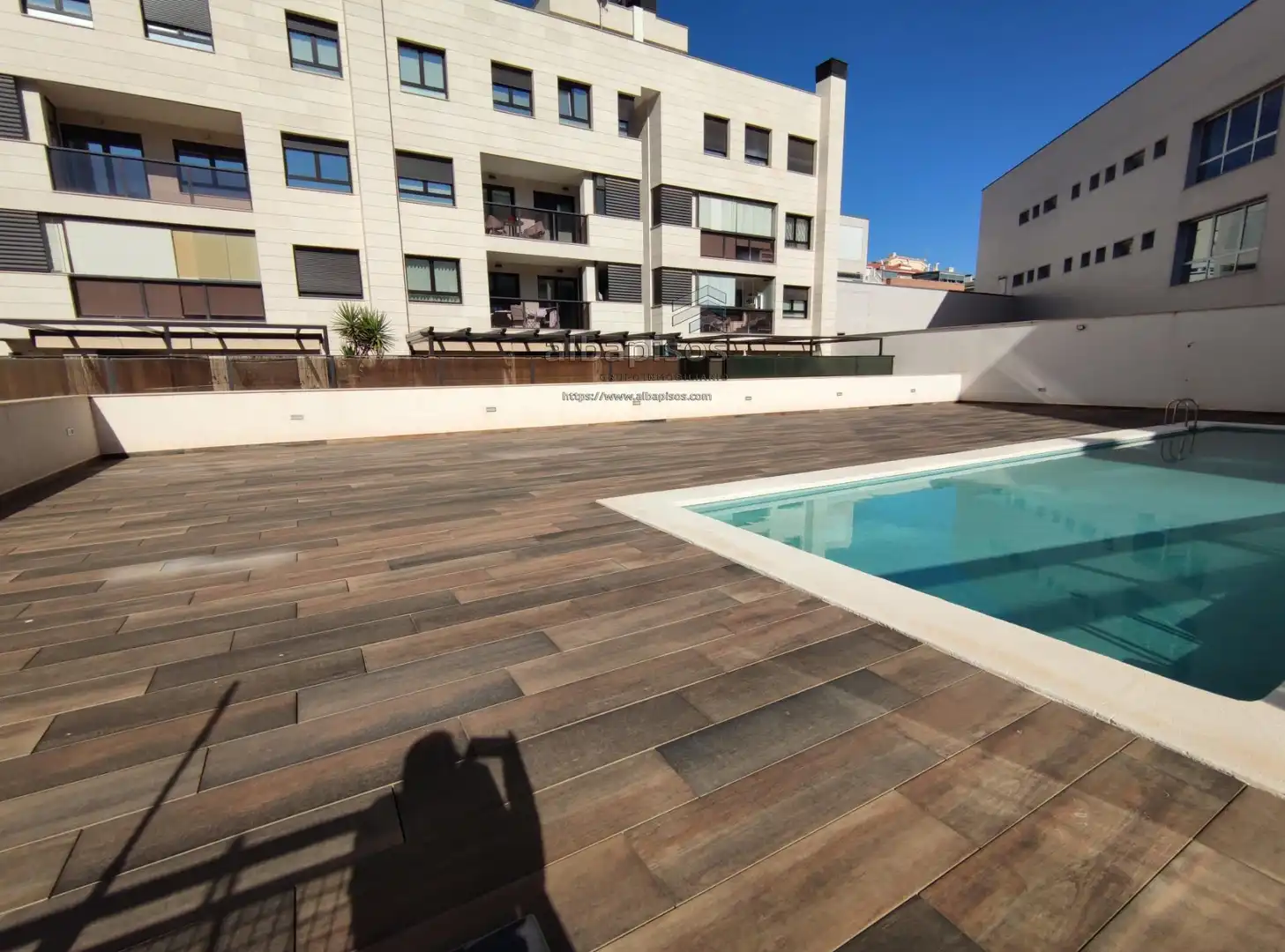 Schwimmbecken von Wohnung zur Miete in Albacete mit Heizung, Terrasse und Abstellraum