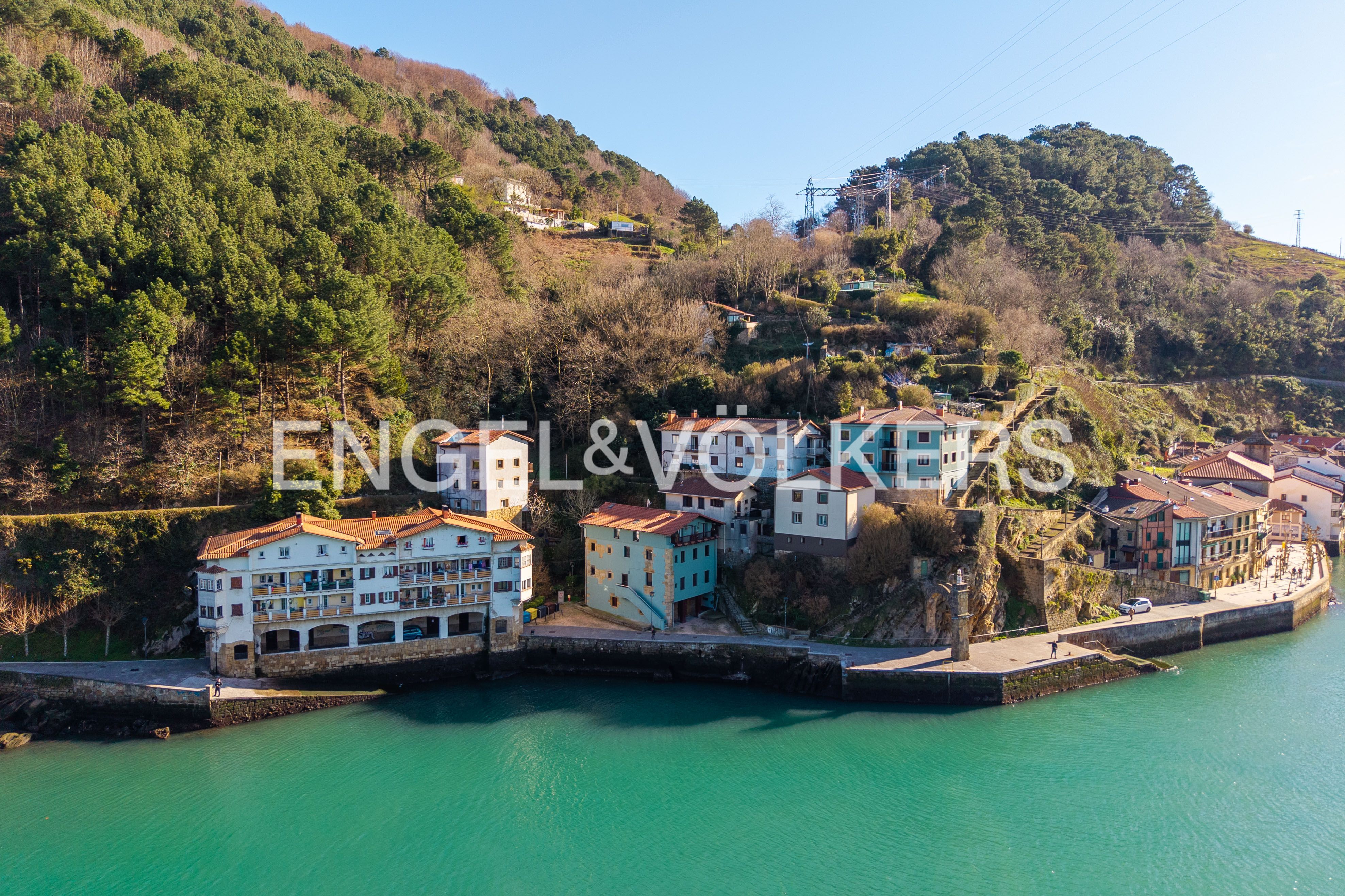 Vista exterior de Apartamento en venta en Pasaia con Calefacción, Jardín privado y Terraza