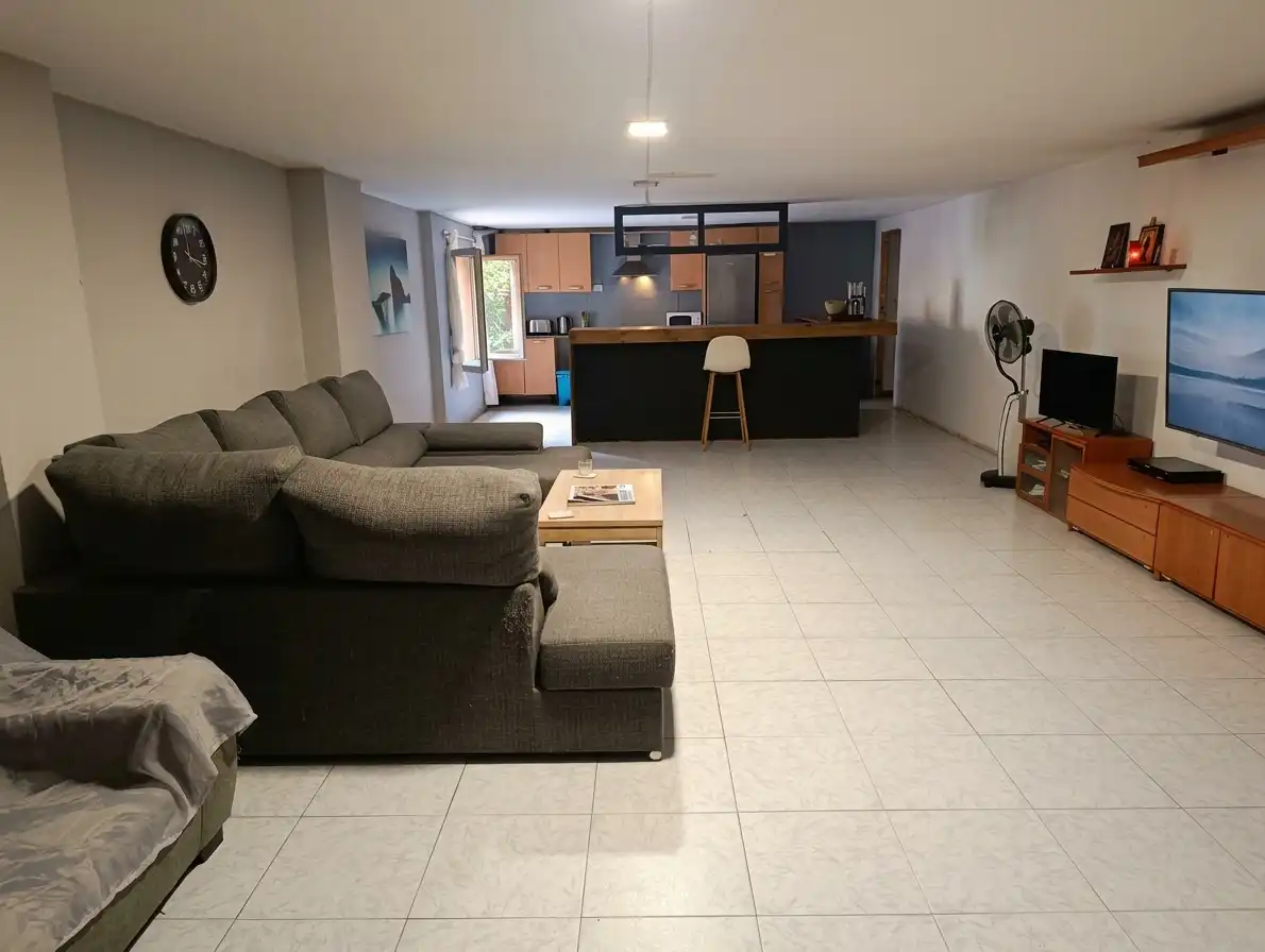 Local comercial en venda a Can Tintorer - Can Tries