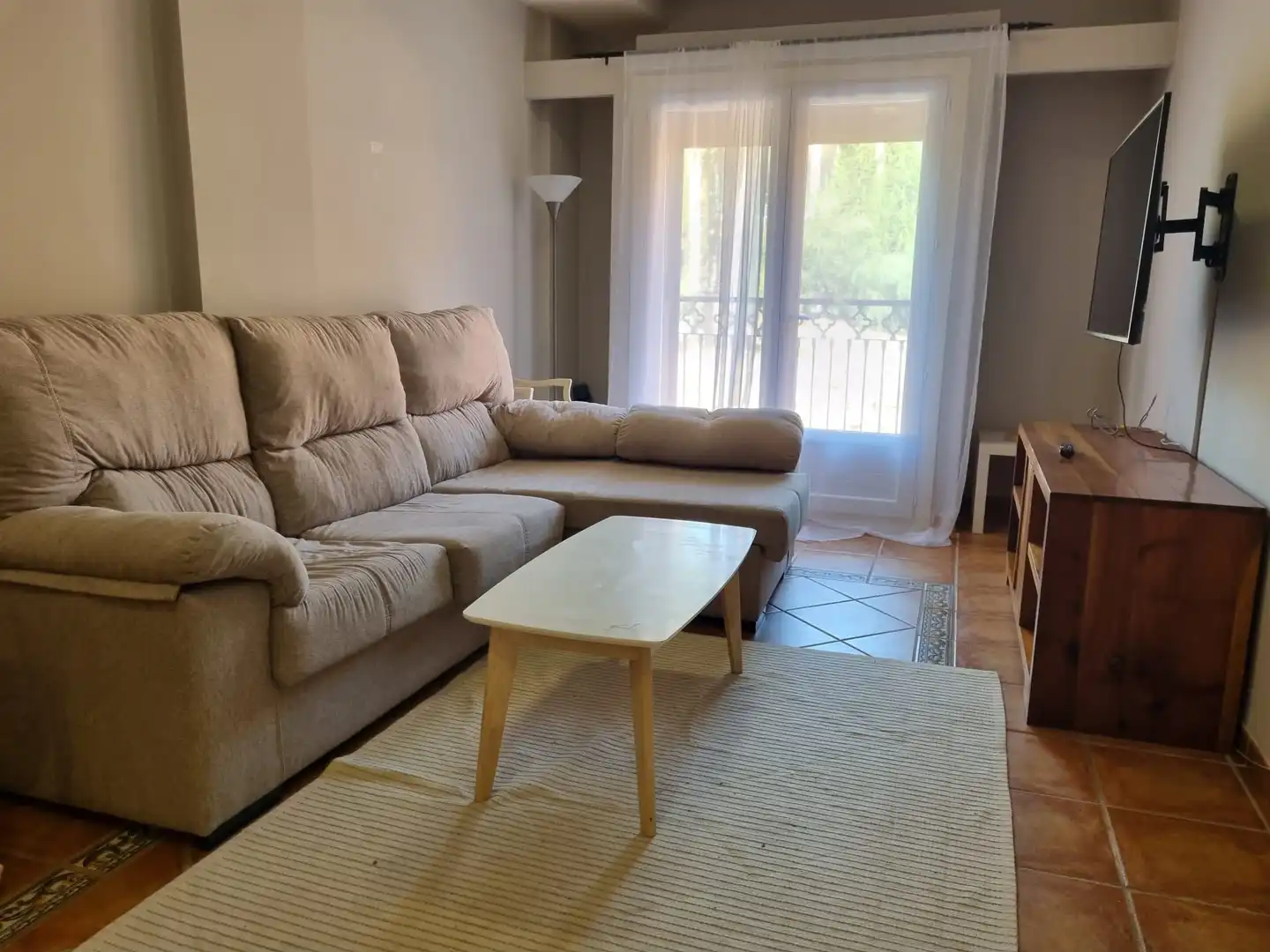 Flat for rent in Calle Chopo, El Paraíso