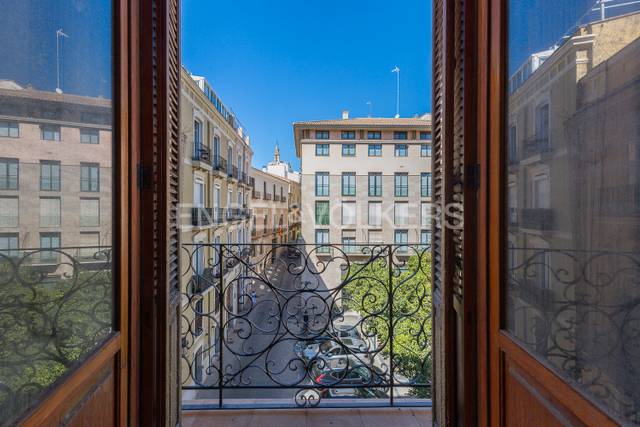 Apartamento en Venta en Plaza Napoles y Sicilia en La Xerea