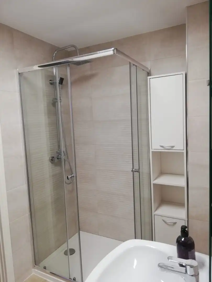 Baño de Piso de alquiler en Murcia con Aire acondicionado, Terraza y Amueblado