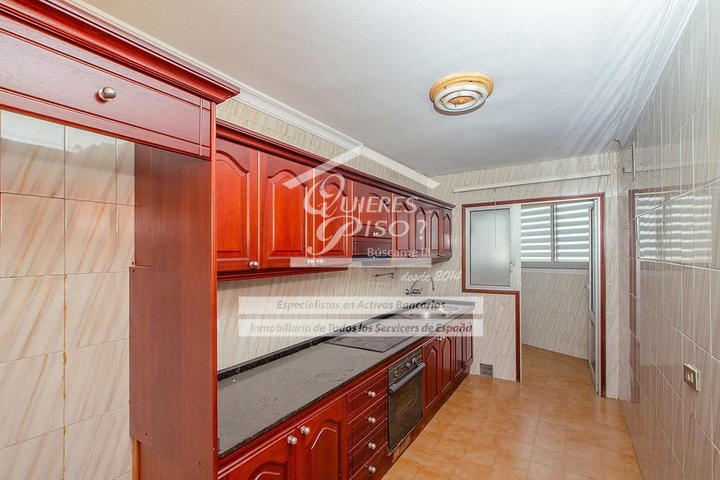 Kitchen of Flat for sale in Telde  with Storage room