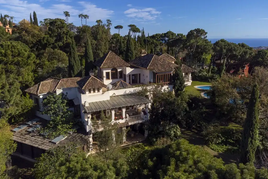 Detached house with pool for sale in San Pedro de Alcántara, imagen 3