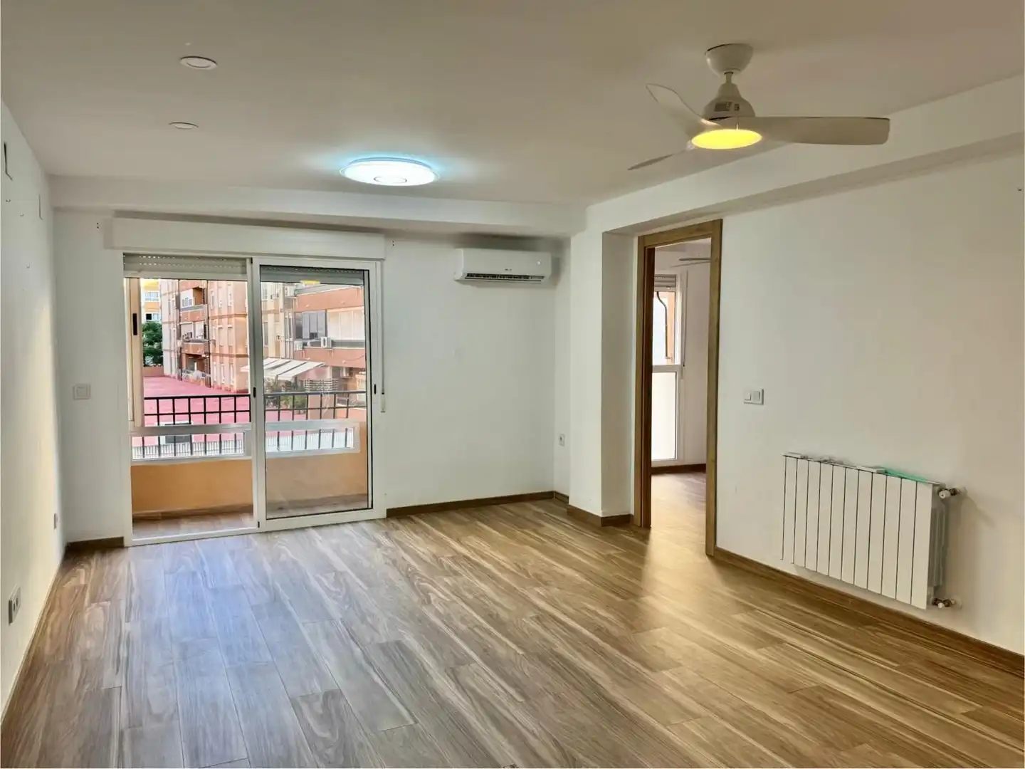 Sala de estar de Piso de alquiler en Valencia con Aire acondicionado y Calefacción